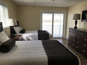 Hampton Beach Pelham Hotel room